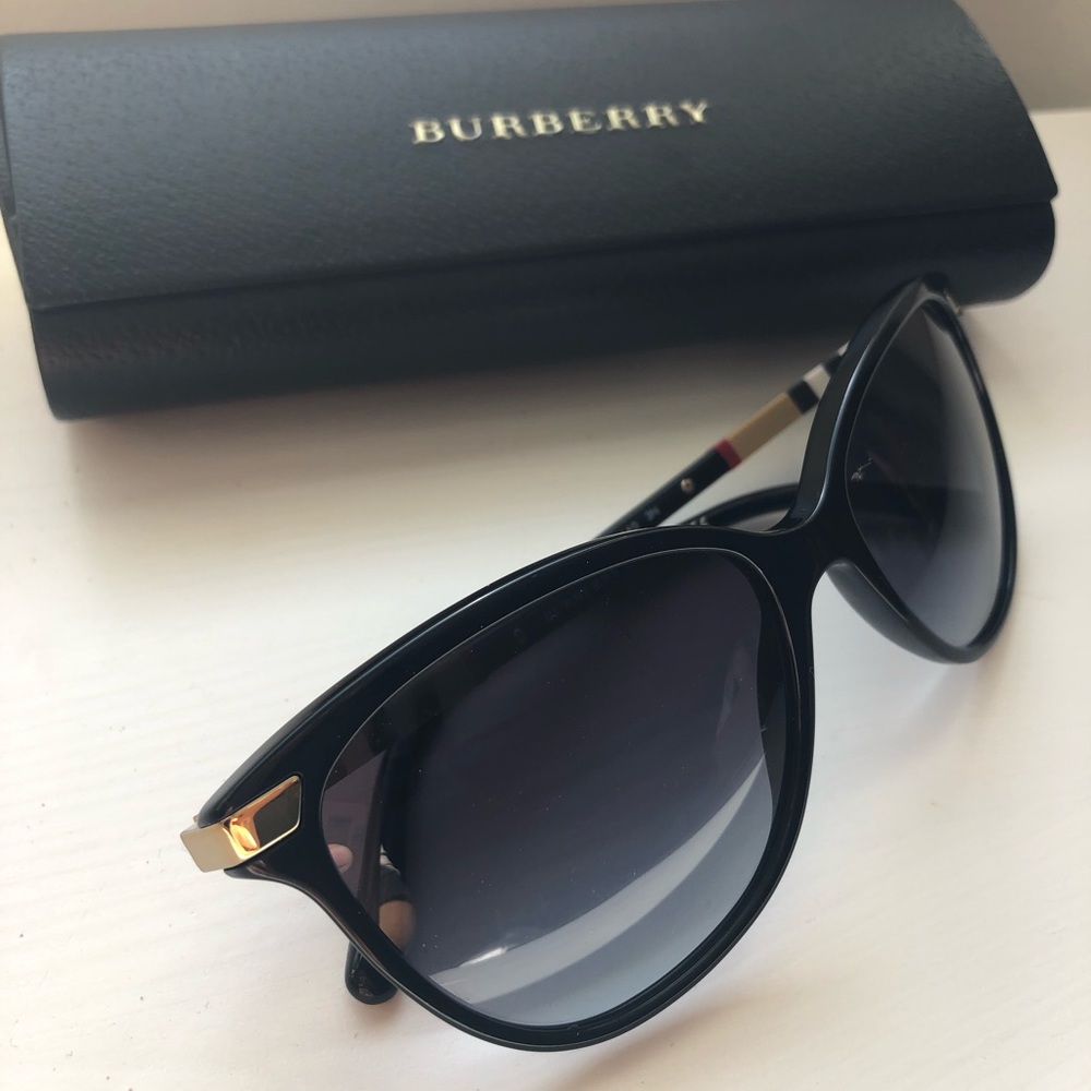 Burberry Women Sunglasses